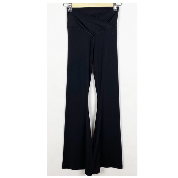 Aerie OFFLINE Real Me High Rise Crossover Flare Leggings Black Size M - Picture 6 of 11